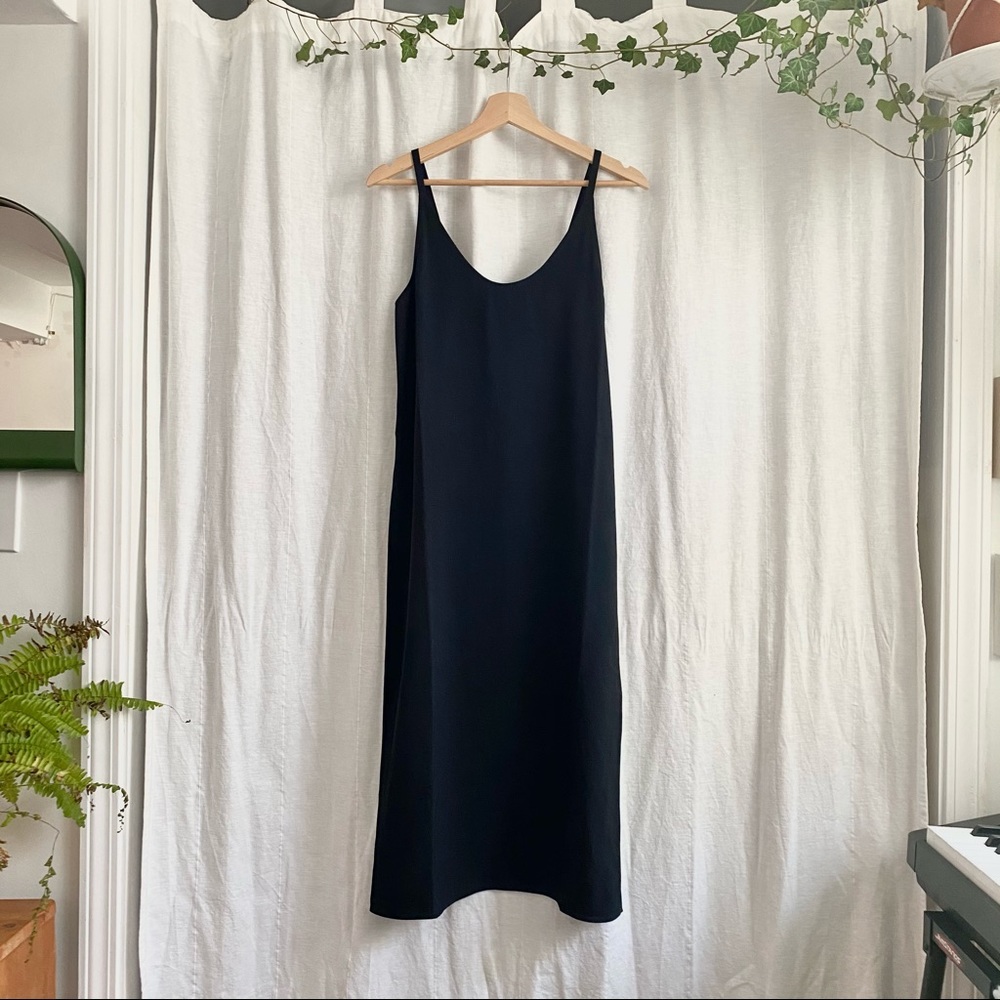 Everlane Japanese GoWeave Slip Dress - black
